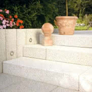 Okładziny schodowe terrazzo