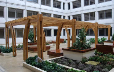 Drewniane konstrukcje na wymiar: od projektu do realizacji